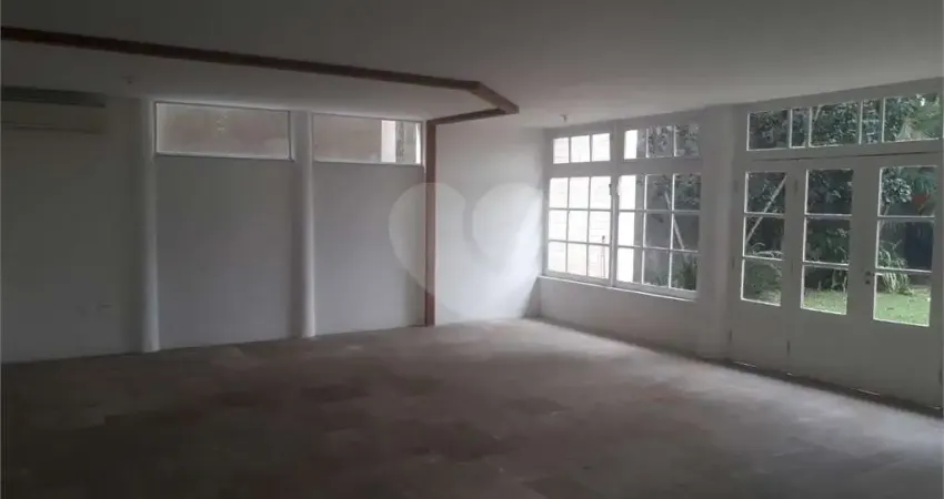 Casa no Pacaembu 300 m²