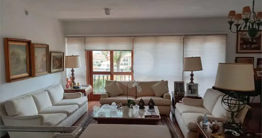 Lindoimóvel no Jardim São Bento  em rua totalmente residencial, com rápido acesso a Braz Leme , Sant