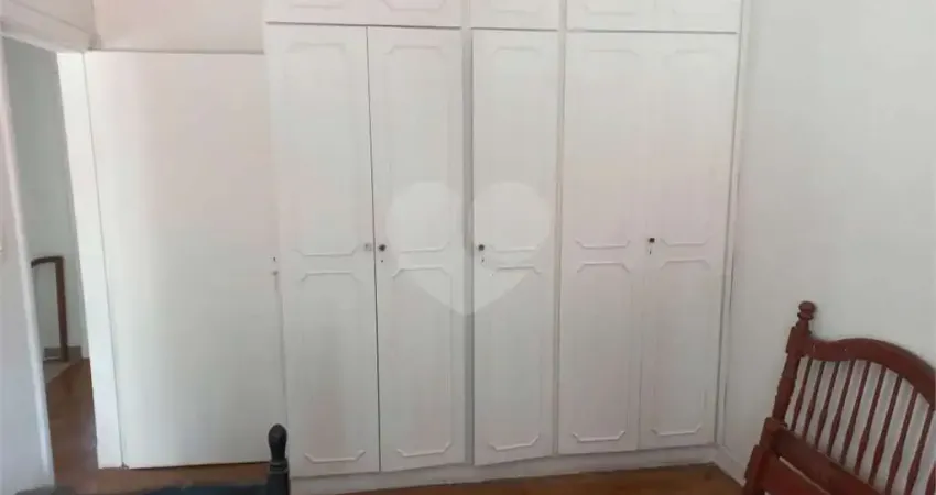 Vila Clementino bairro nobre e valorizado excelente imóvel podendo ser residencial ou comercial!!