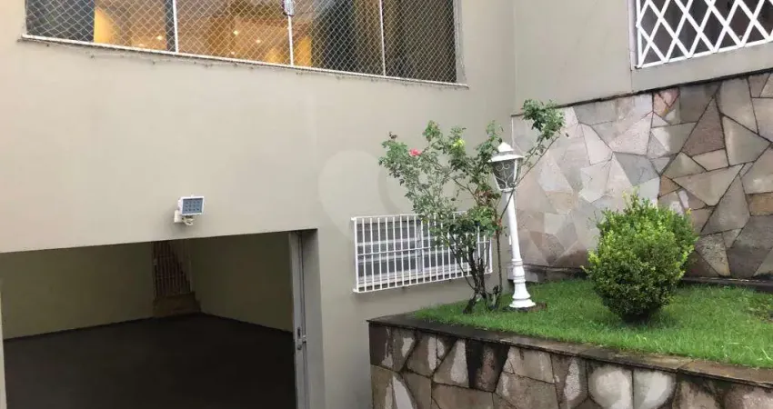 EXCELENTE SOBRADO REGIÃO DA CASA VERDE, SENDO 3 DORMITÓRIOS, 2 SUITES, 4 VAGAS DE GARAGEM COBERTAS.