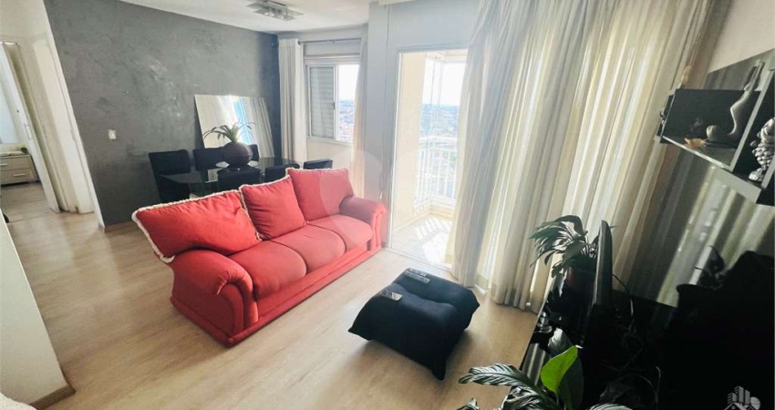 Apartamento com 3 dormitórios em condomínio clube na Vila Guilherme