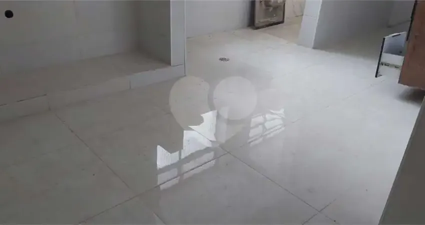 Apartamento com 3 dormitórios, 2 banheiros, próximo Estação Imigrantes