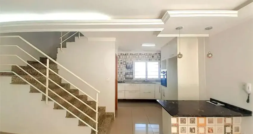 Casa em condomínio fechado com 3 quartos à venda na Rua Apeu, 87, Saúde, São Paulo