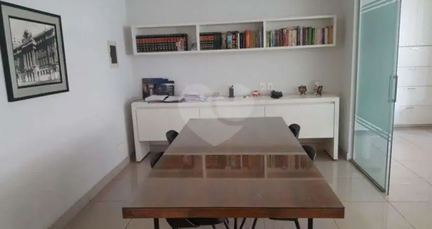 Venda ou Locacao Conjunto Comercial - Centro - Escritorio de advocacia - Predio dos Advogados!