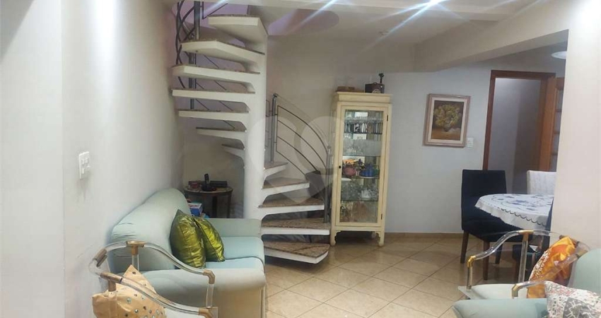 Cobertura duplex 250mts ,  no Bairro Água Fria, com churrasqueira e piscina privativa