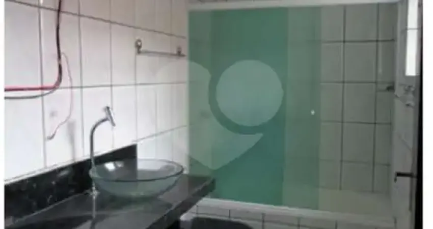 Casa Térrea com 2 Dormitórios sendo 1 Suíte 2 vagas Com Fácil Acesso ao Metrô e Shopping Tucuruvi!!
