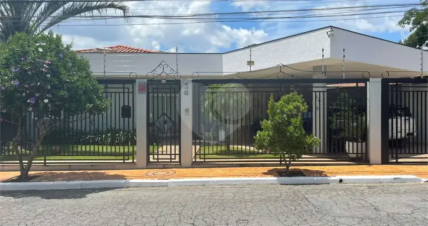 Casa com 3 quartos à venda na Rua Luís da Silva Araújo, 28, Parque Palmas do Tremembé, São Paulo