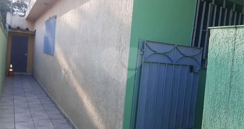 Casa térrea com 240m2 Vila Medeiros