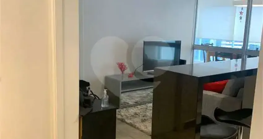 01 DORM MOBILIADO COM VAGA DE GARAGEM AO LADO DO METRÔ EM PINHEIROS