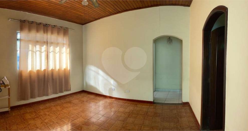 Casa à Venda com 120 m² | 2 Dormitórios | 3 Banheiros | Próximo ao Metrô Belém