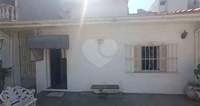 casa terrea com tres quartos sendo tres suites uma vaga  tucuruvi