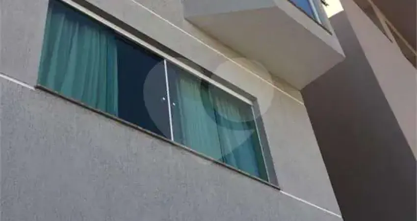 Sobrado em condomínio fechado na Vila Guilherme com 174m²,2 suítes e 2 vagas