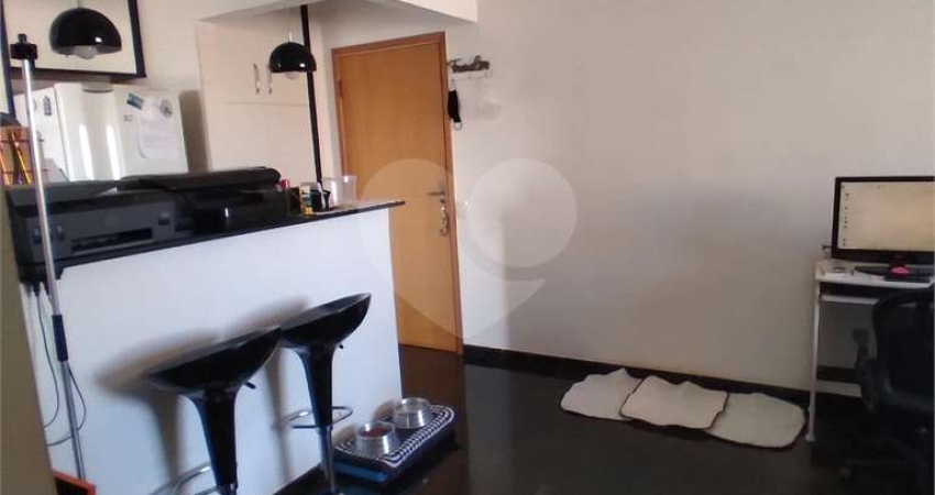 Apartamento Santa Terezinha - 02 dormitórios