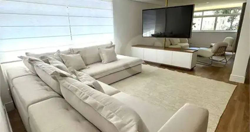 More no melhor do ITAIM-BIBI em um apartamento de cinema! - PORTEIRA FECHADA