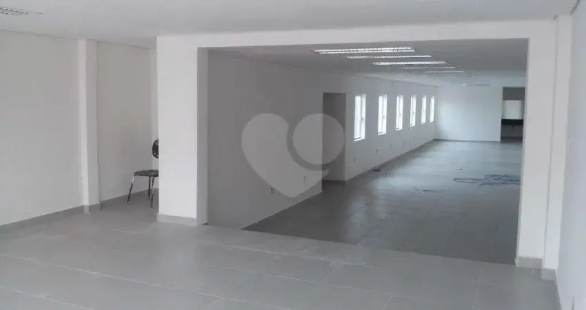 Prédio para alugar na Avenida Mazzei, Vila Mazzei, São Paulo