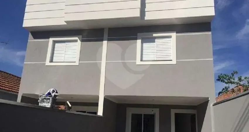 Sobrado em condomínio fechado no Jaçanã.