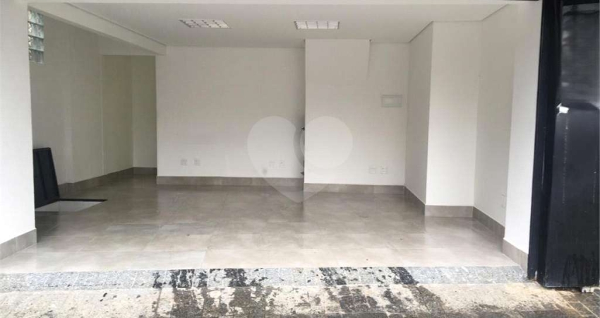 Casa comercial para alugar na Rua Conselheiro Moreira de Barros, 382, Santana, São Paulo