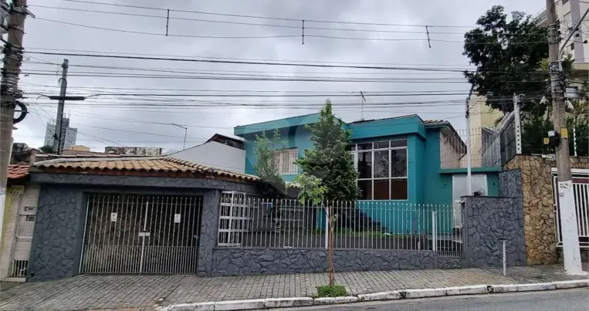 Casa à Venda | 295 m² | 3 dormitórios (1 suíte)| edícula | 2 vagas na Vila Guilherme!