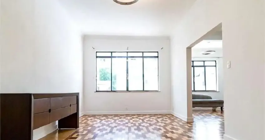 Apartamento 3 dormitórios, Bela Vista, 190 m2