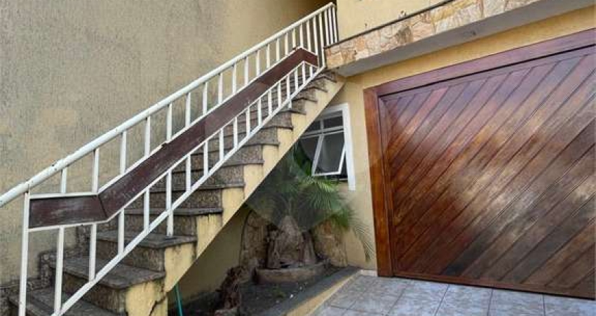 Casa sobrado 3 suítes