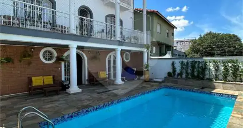 Sobrado Jd. França | 4 Suítes | 5 vagas | 455m² | Piscina