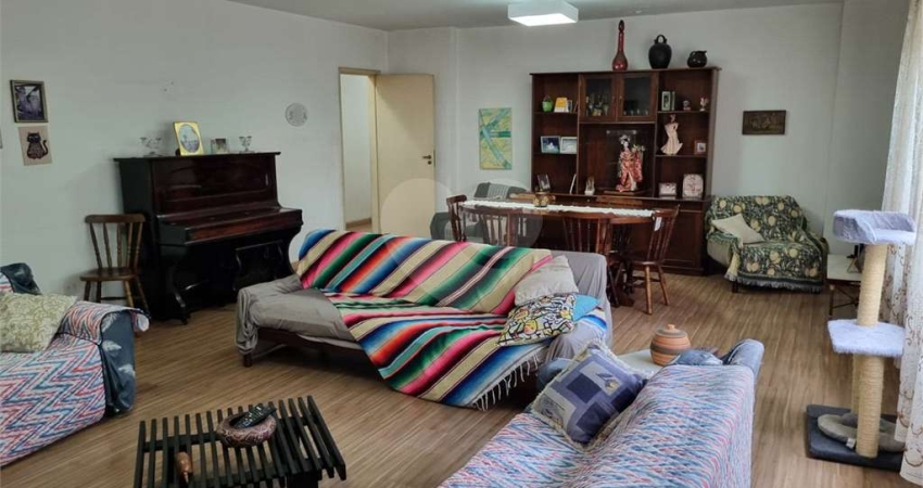 Apartamento-São Paulo-ACLIMAÇÃO | Ref.: REO1054497