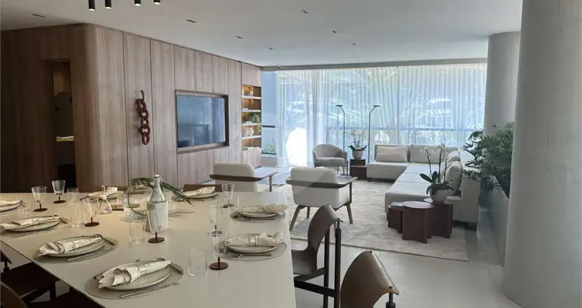 Apartamento com 4 quartos à venda na Avenida Ibirapuera, Moema, São Paulo