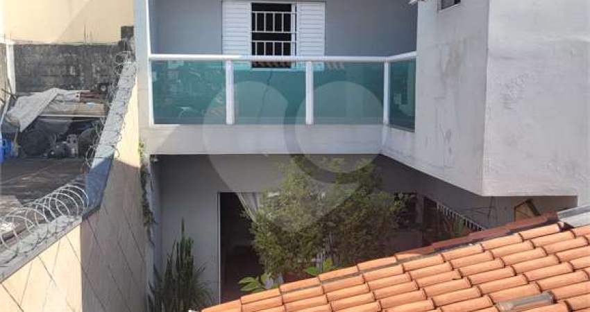 SOBRADO COM 6 DORMITORIOS E 3 SALAS NO IMIRIM