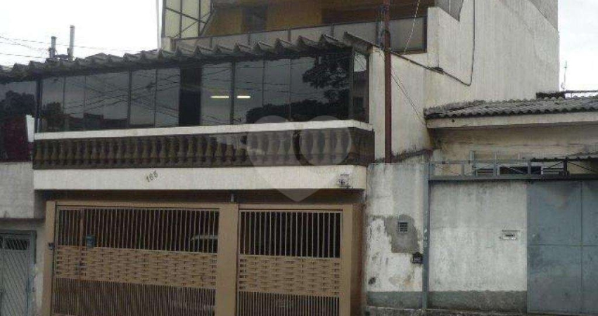 Casa com 3 quartos à venda na Rua Sílvio Bueno Peruche, 165, Brasilândia, São Paulo