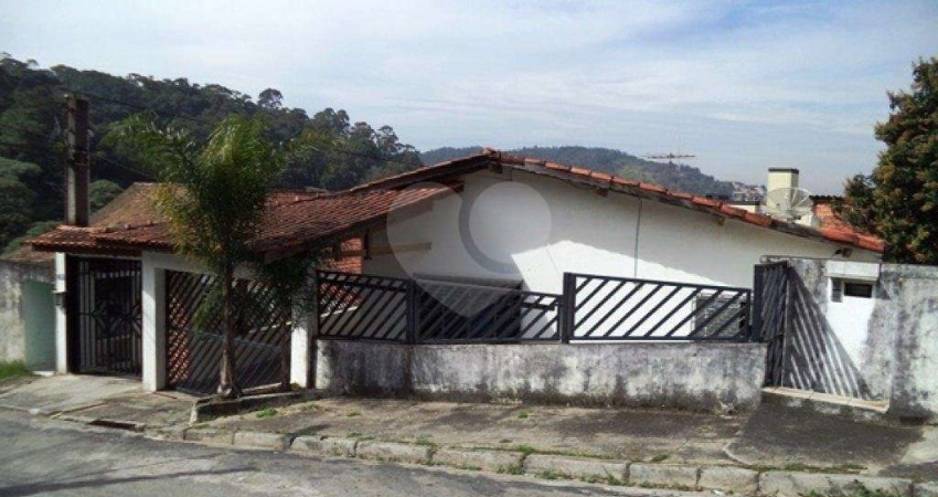 Casa com 3 quartos à venda na Rua Biriricas, 68, Tremembé, São Paulo