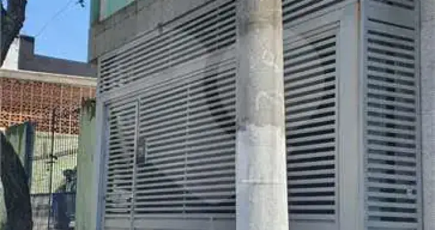 Sobrado 117 metros 3 dormitórios 2 vagas.