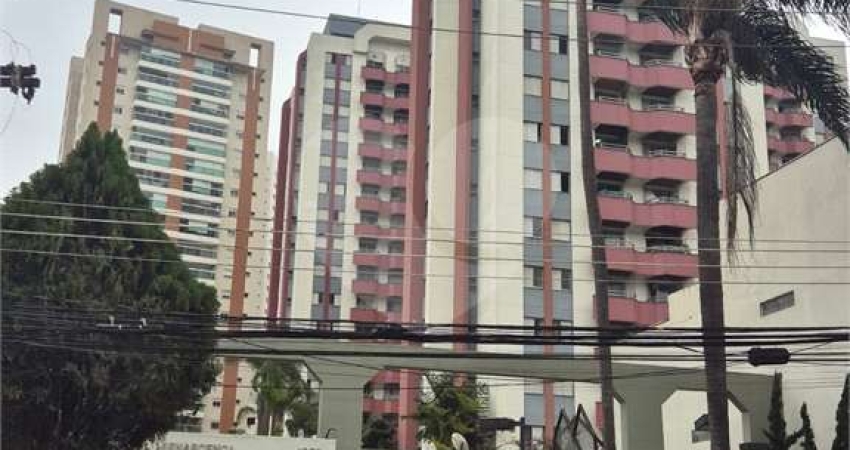 Apartamento  a venda com 03 quartos sendo 01 suíte em Santana, próximo ao metro!