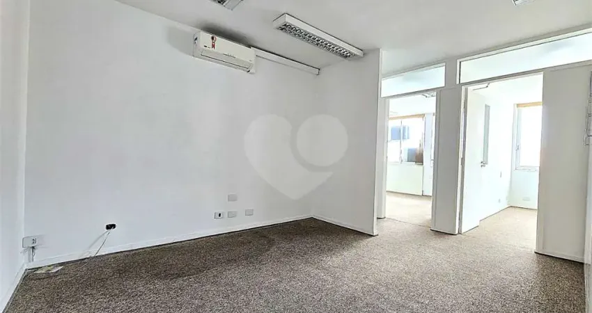 Sala comercial para venda e locação com 3 vagas na Bela Vista.