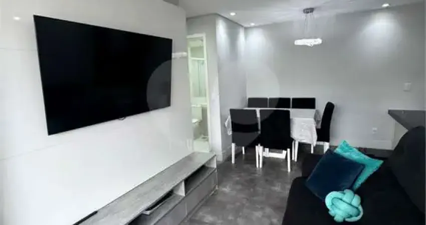 Oportunidade Imperdível: Apartamento de 62m² ao lado da estação de metrô!