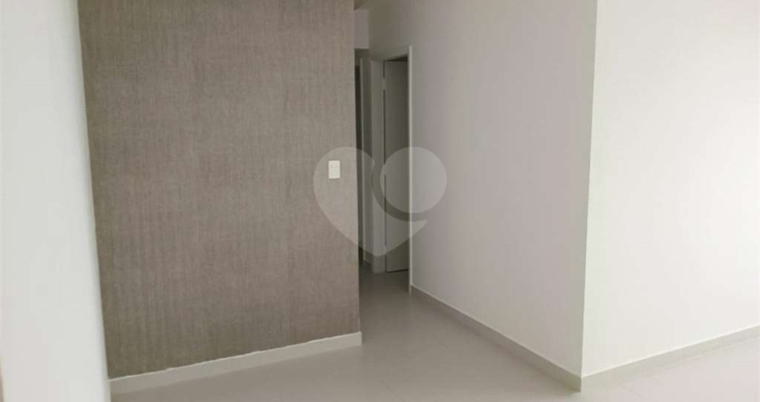 Apartamento com 3 quartos para alugar na Rua Estevão Sanviti, 140, Campo Limpo, São Paulo