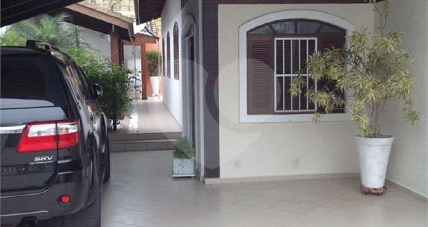 Casa com 4 quartos à venda na Avenida Venezuela, 223, Enseada, Guarujá