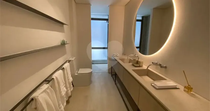 Apartamento  à venda no JARDIM PAULISTA com 145 m²