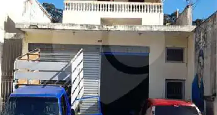 Sobrado com salão comercial na Zona Norte de São Paulo bairro do Jaçana