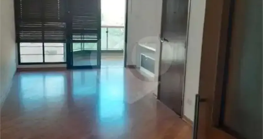 Apto 03 dormitórios 01 suite e 2 vagas de garagem no Sumaré, São Paulo
