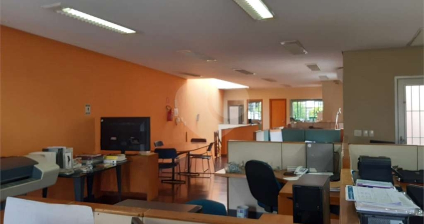 Casa comercial para alugar na Rua Félix Pacheco, 49, Vila Paulicéia, São Paulo