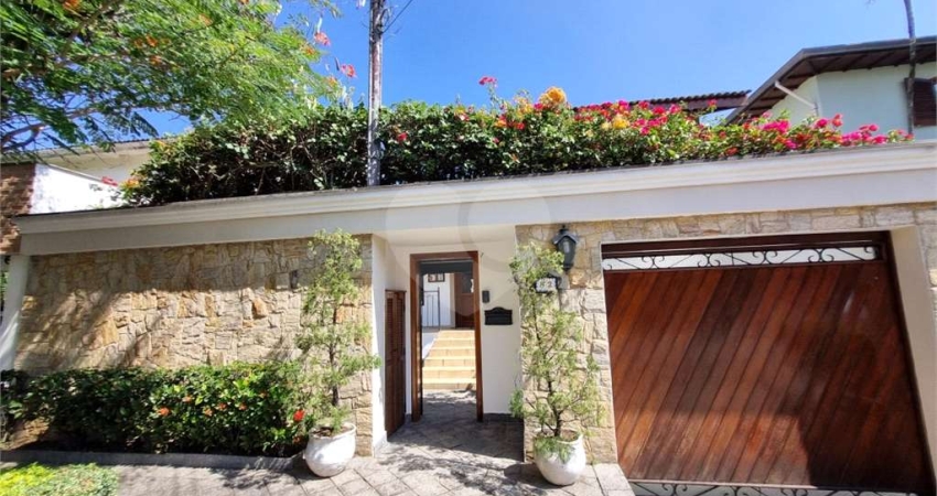 VENDA - Casa Alto Padrão em Condomínio Jardim França | 470m² | 4 Dormitórios |  Piscina | Maravilhosa
