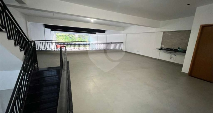 Loja Comercial de Alto Padrão para Locação na Avenida Ataliba Leonel!