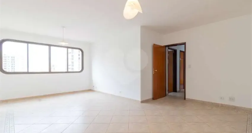 Apartamento - Perdizes - 4 Dormitórios - 136 m².