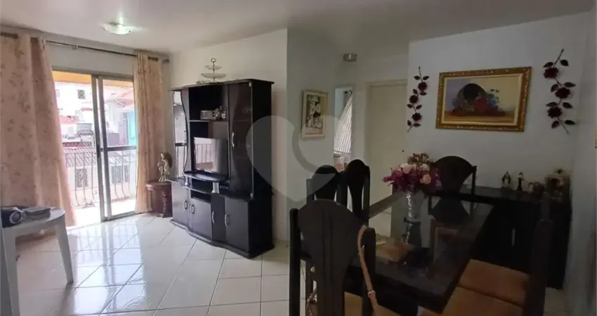 Apartamento à venda | 60m² | 2 dormitórios | 1 banheiro | 1 vaga