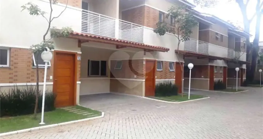 Casa em condomínio fechado com 2 quartos à venda na Rua Irmã Emerenciana, Jaçanã, São Paulo