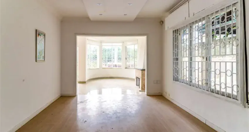 Casa com 4 quartos para alugar na Rua Itápolis, Pacaembu, São Paulo