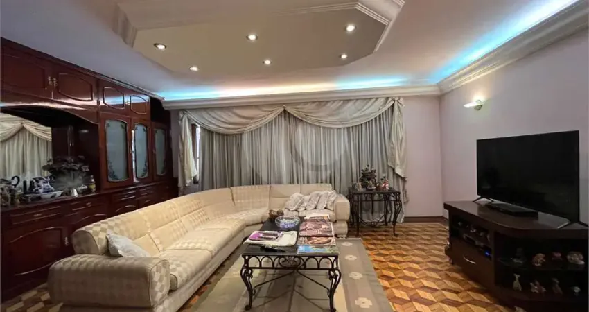 Casa com 6 quartos para alugar na Batista Da Mata, Santana, São Paulo