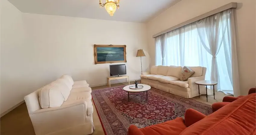 Casa com 3 quartos para alugar na Rua Maestro Antão Fernandes, 382, Jardim São Bento, São Paulo