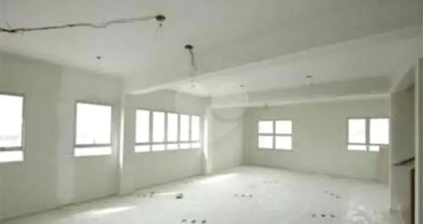 Prédio para alugar na Rua Corredeira, Saúde, São Paulo