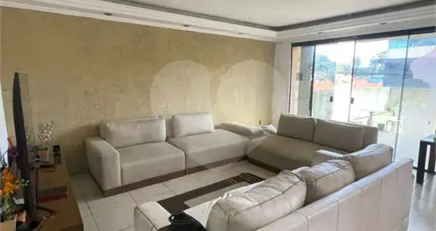 Casa com 4 quartos para alugar na Avenida Nova Cantareira, Tucuruvi, São Paulo